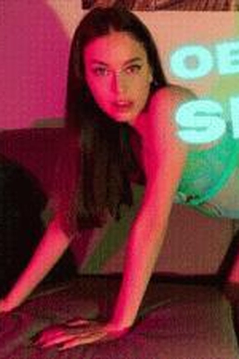 Obsession Session - Screenshot 1 of 4 - Body Worship