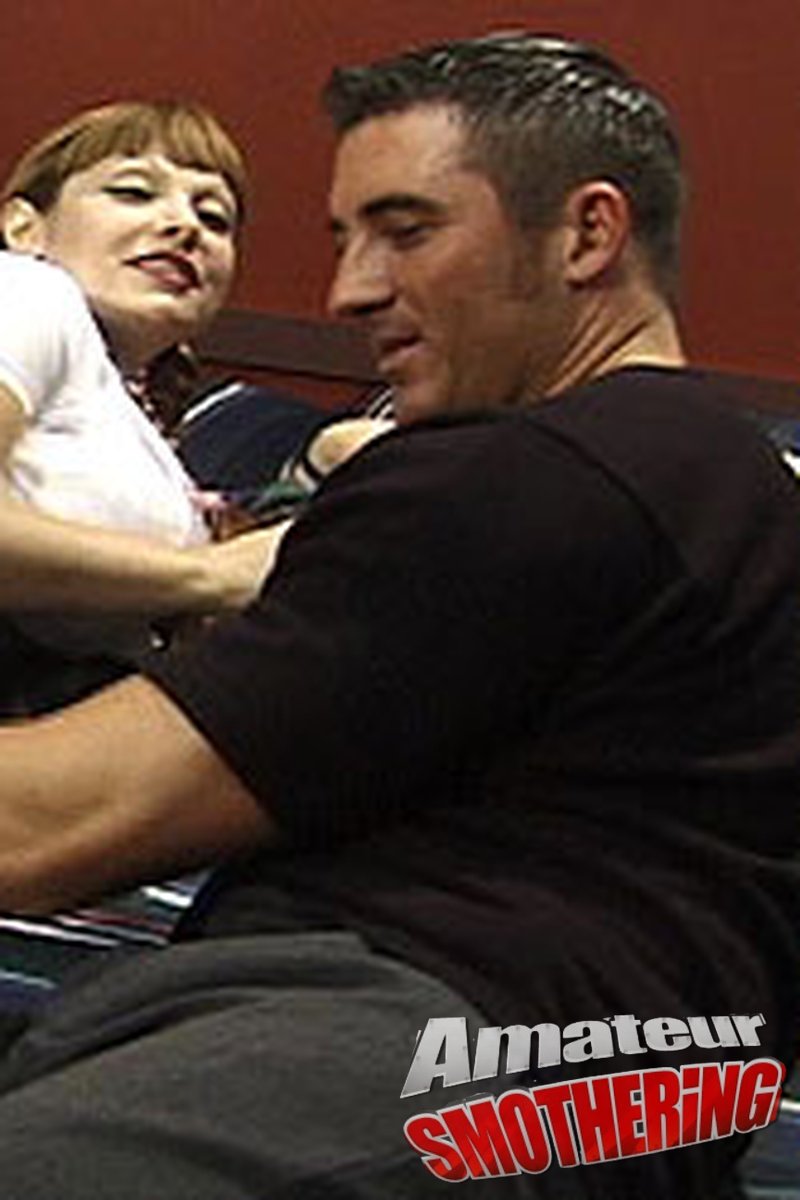 Perfect Plumper Facesitting - Screenshot 1 of 4 - Smother