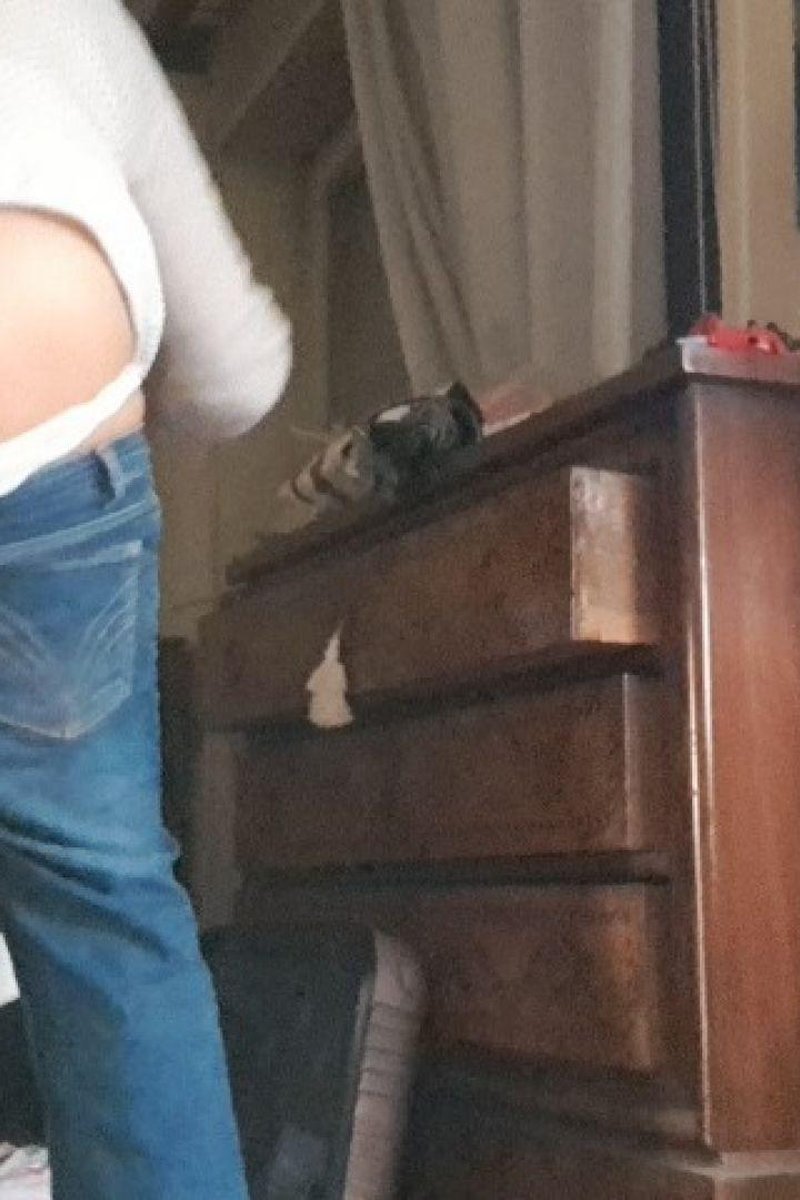 Exposed Ass While Packing - Screenshot 1 of 4 - Accidentalexposure