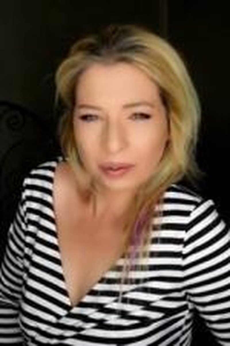 Day Light Robbery - Screenshot 1 of 4 - Bitch