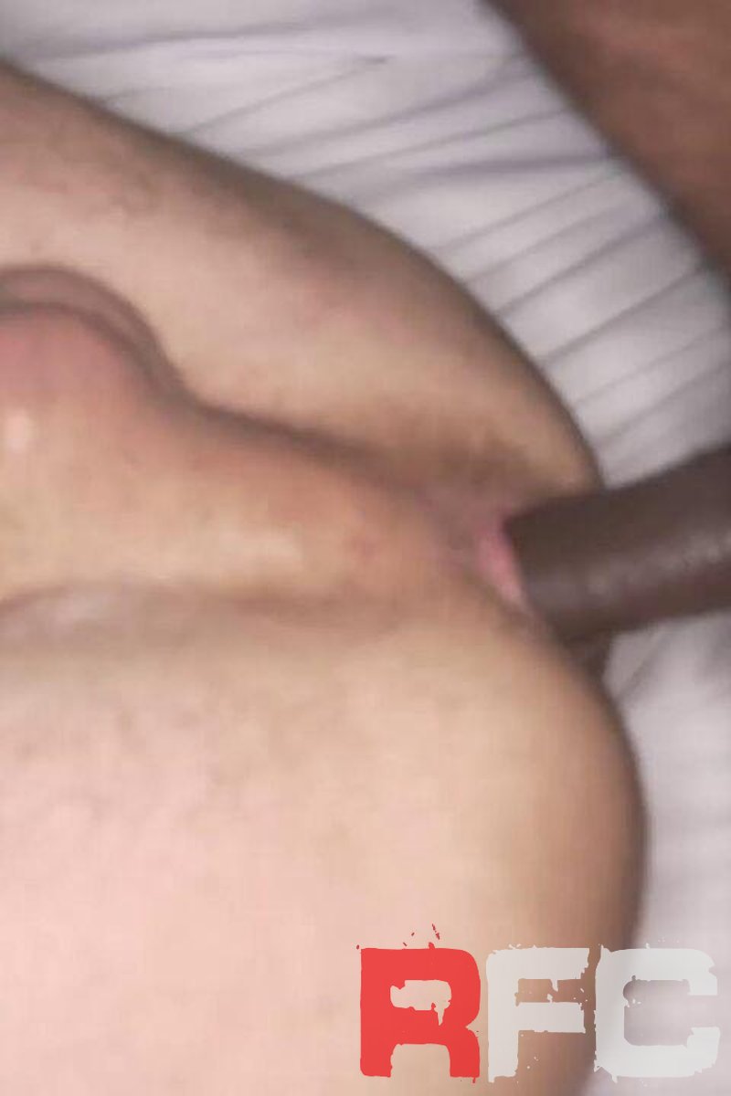 Raw Fuck Session - Screenshot 1 of 4 - Big Muscle Guys