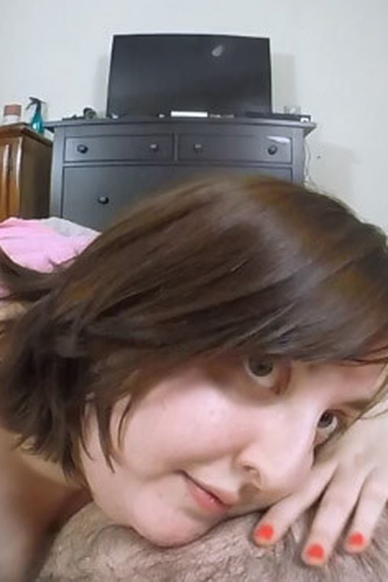 Morning BJ from Your Girlfriend - Screenshot 1 of 4 - 3D Available