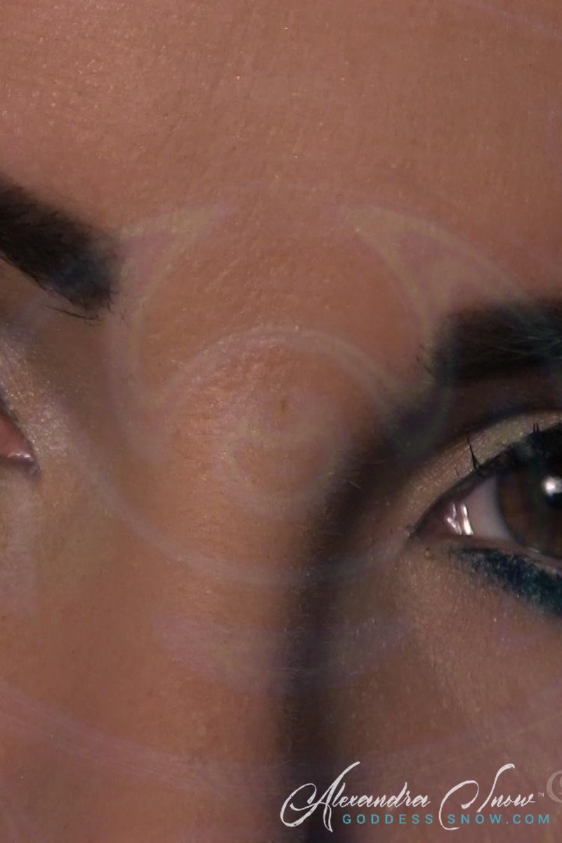 Trance: Deep Eye Training - Screenshot 1 of 4 - Domination