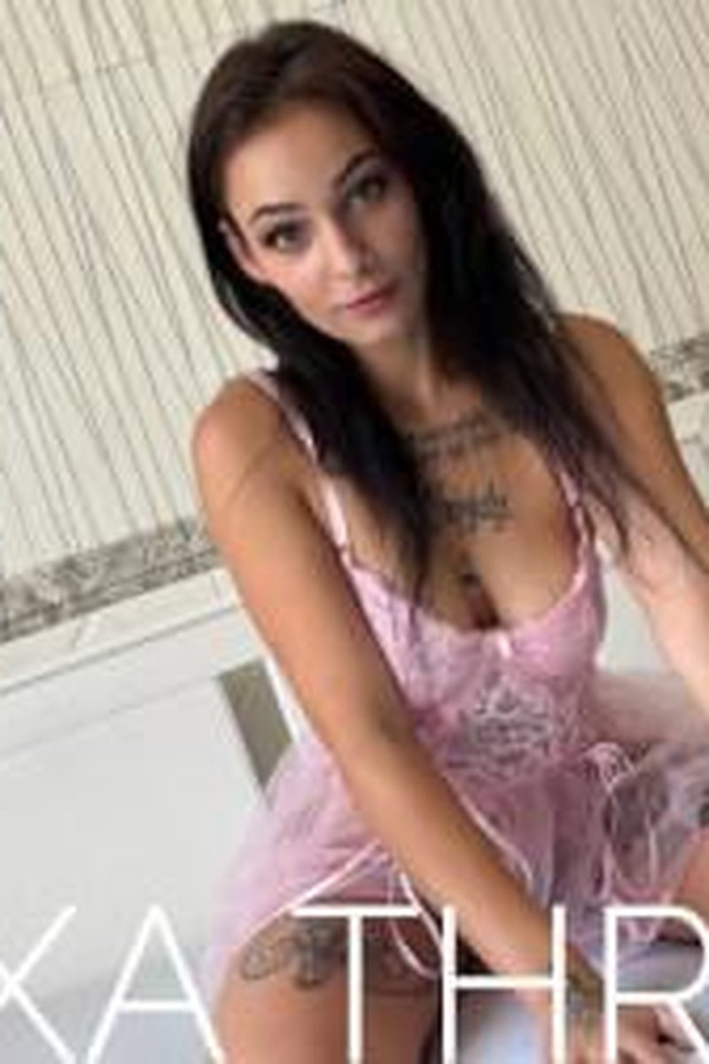 Pussy Masturbation With Alexa - Screenshot 1 of 4 - 3D Available