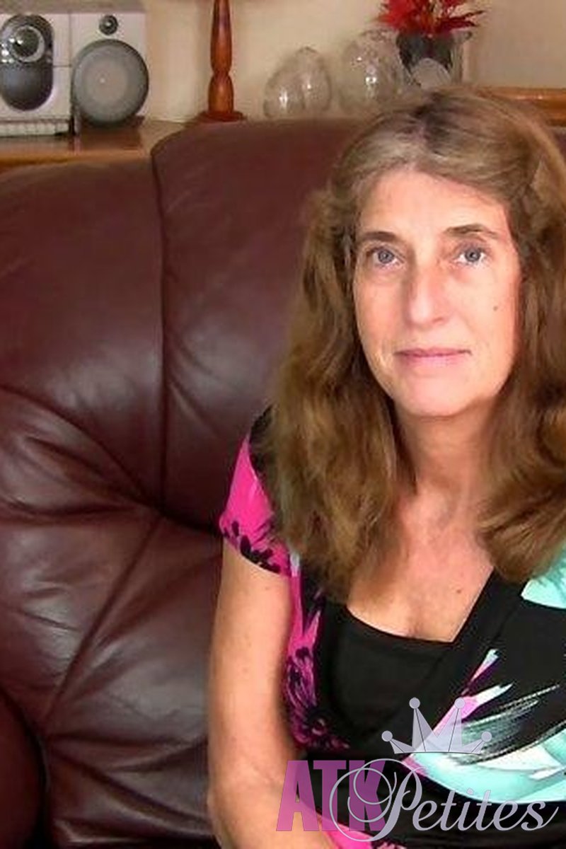 Meg - Interview - Screenshot 1 of 4 - Meg Meg022