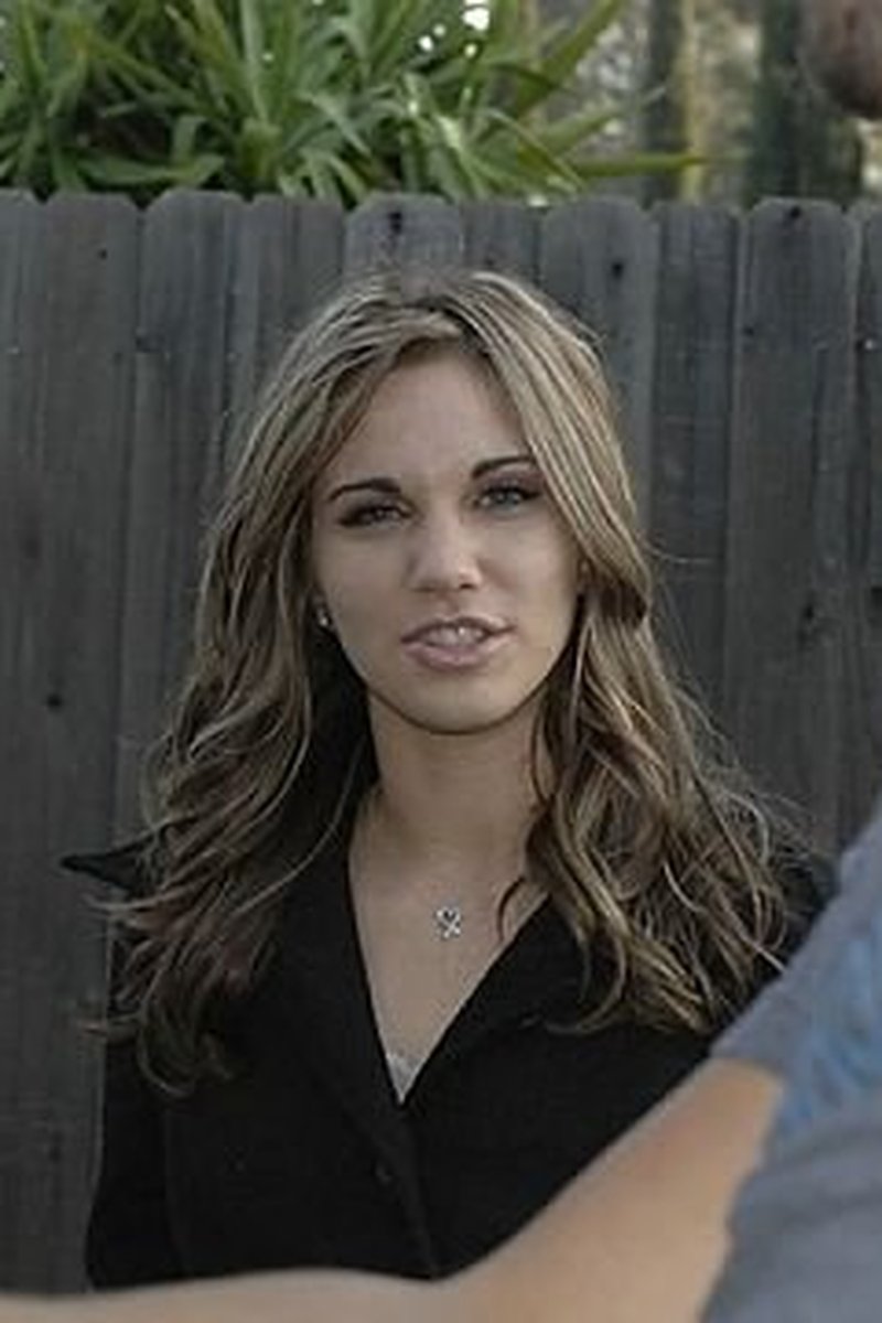 Crissy Moon - Screenshot 1 of 4 - Teen (18-22)