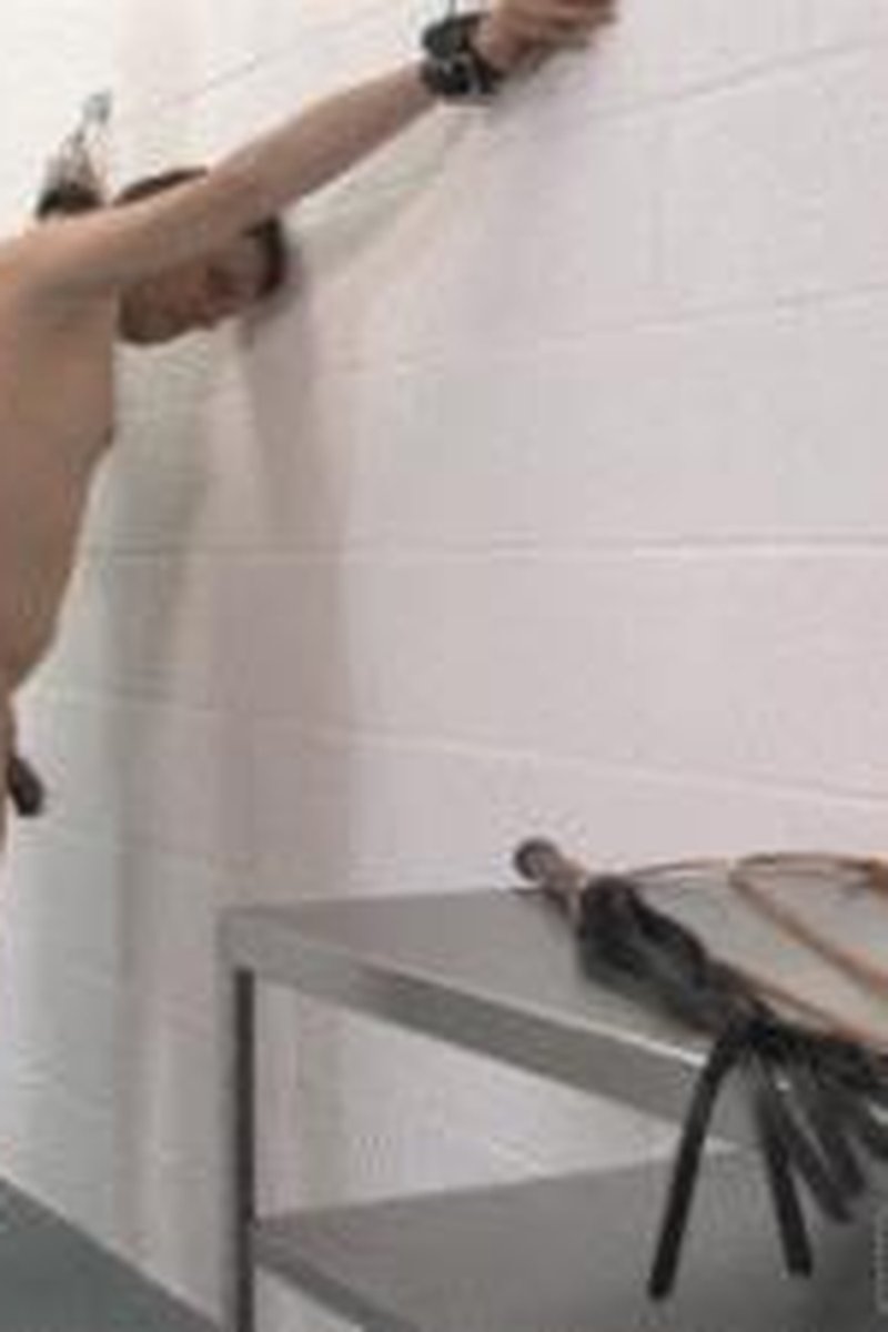 Punishment - Screenshot 1 of 4 - Caning Fantasy