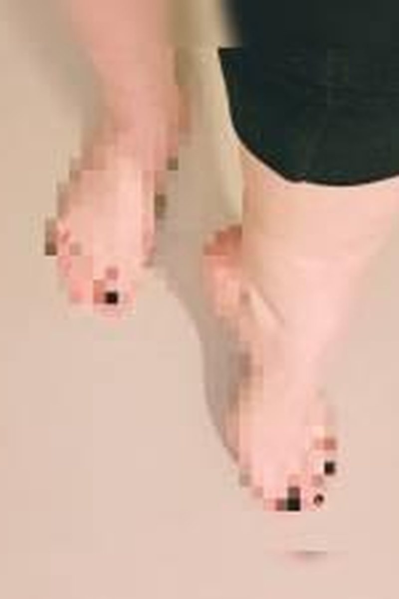 Feet - Screenshot 1 of 4 - BBW