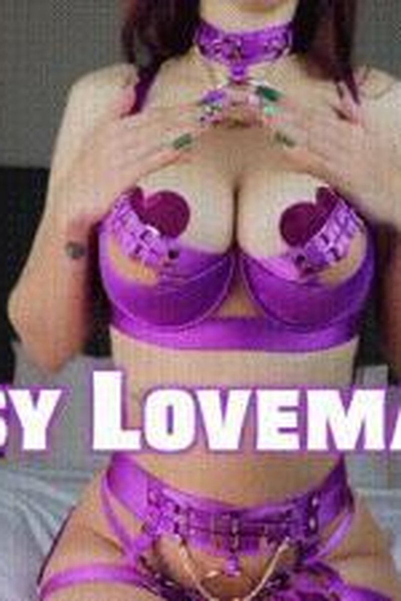 Sissy Lovemaking - Screenshot 1 of 4 - Cum Eating