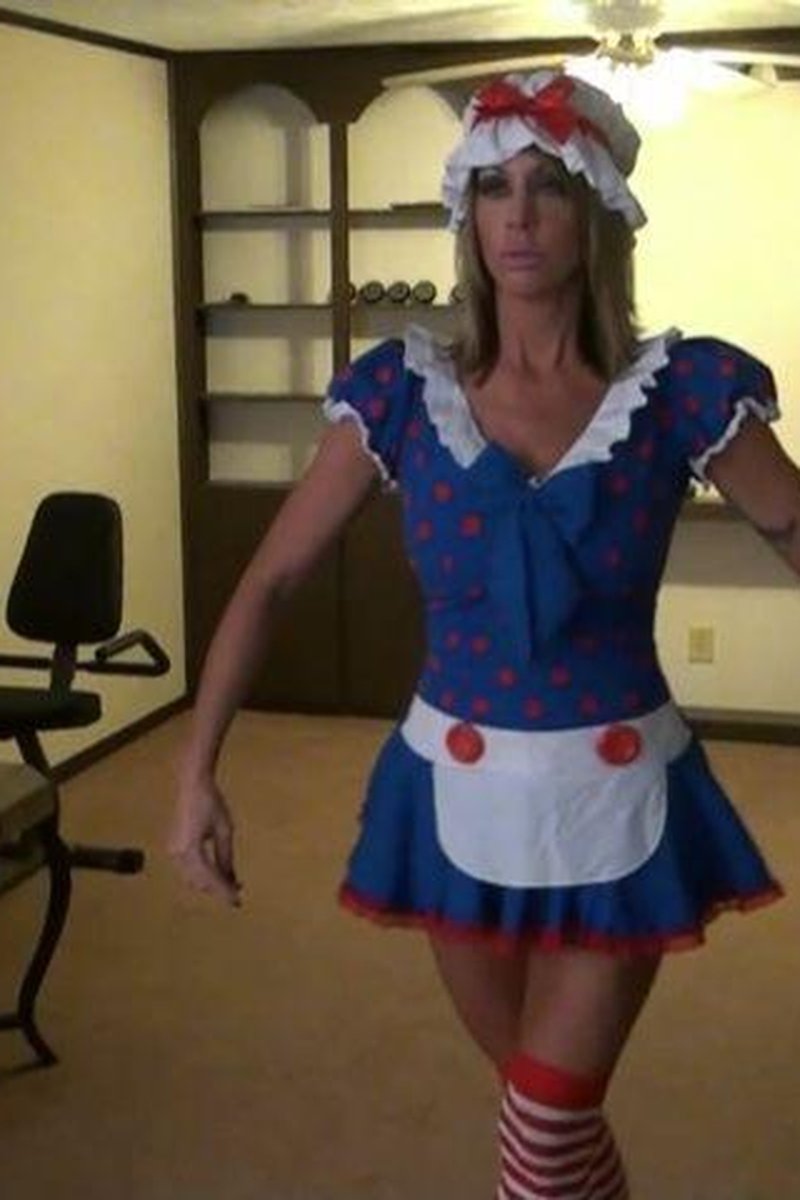 Remote Controlled Doll - Screenshot 1 of 4 - Domination