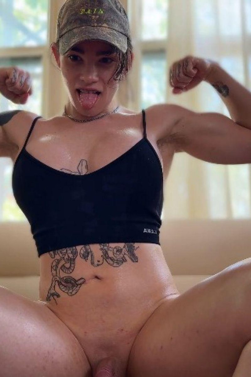 Lifting & Stretching - Screenshot 1 of 4 - Anal