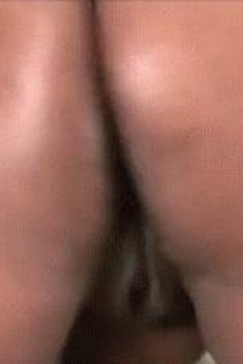 Hooks Dymond - Screenshot 1 of 4 - BBC