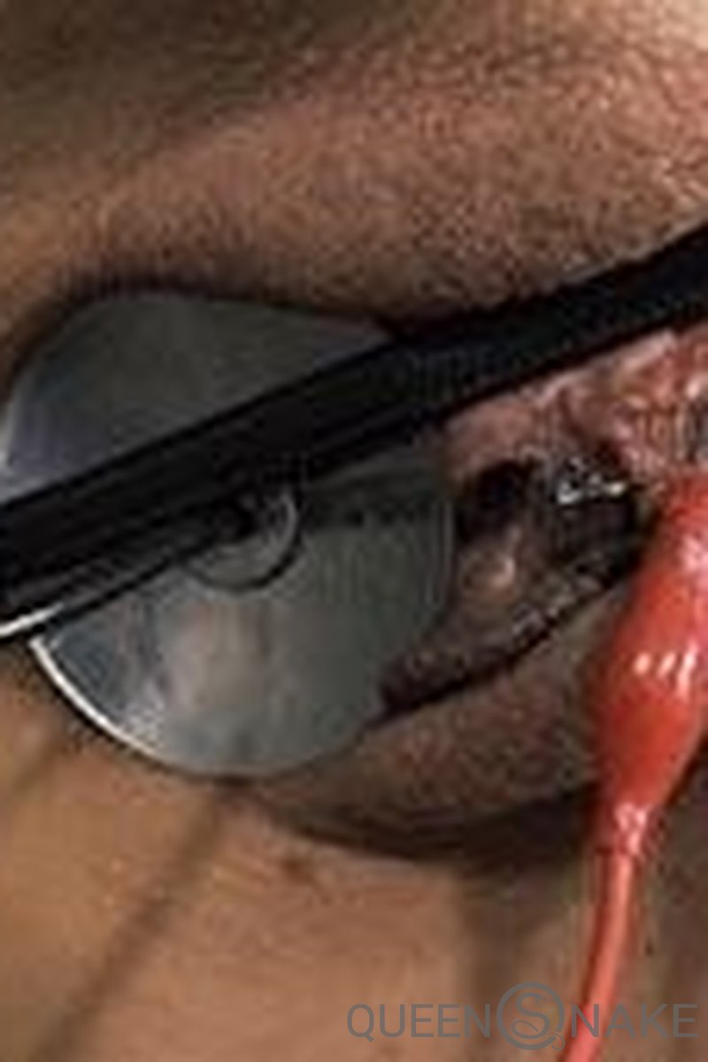 Wired - Screenshot 1 of 4 - Bondage