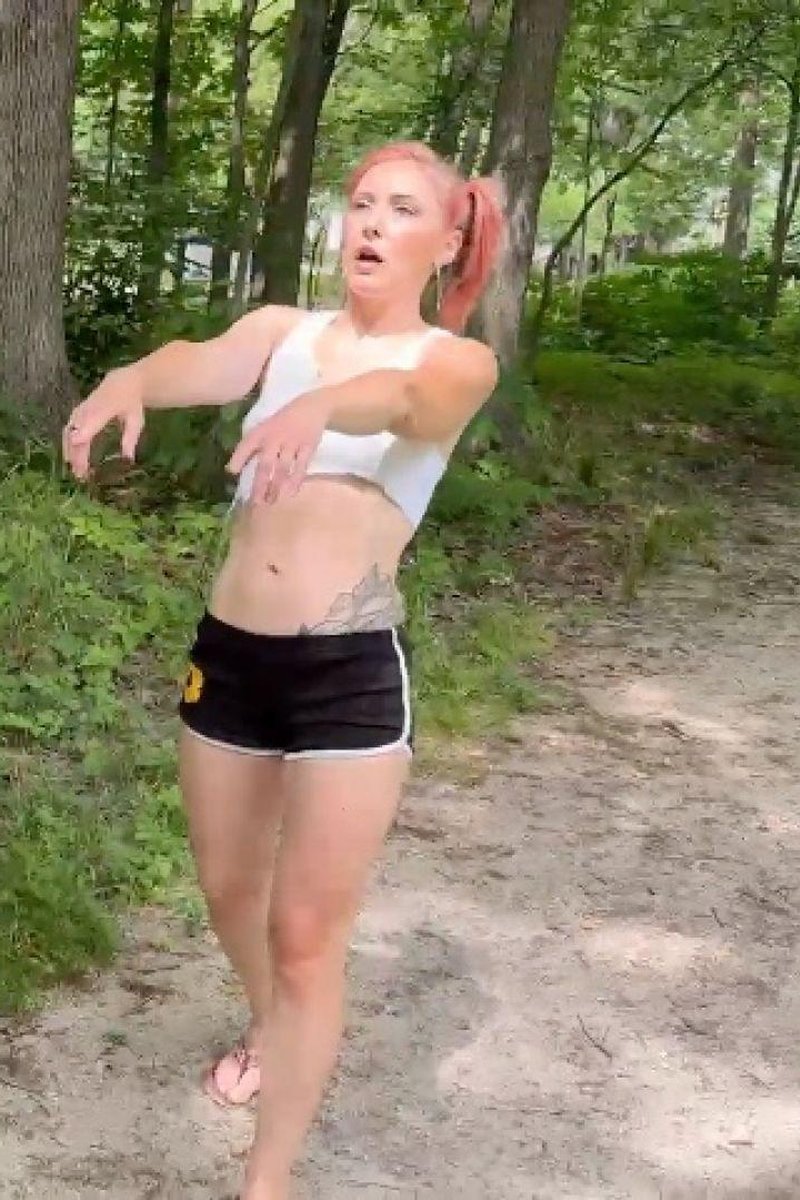 Catfished - Phaedra - Screenshot 1 of 4 - Slave