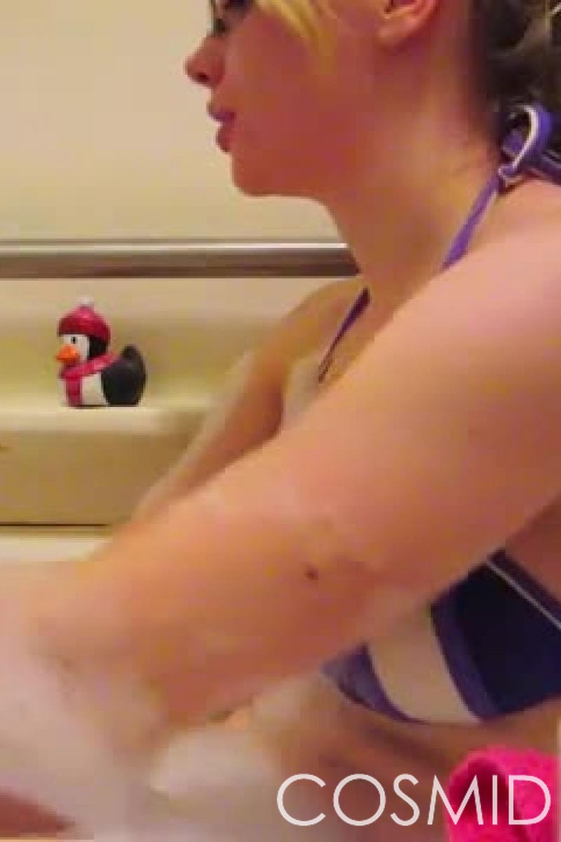 Bath Time with Sue - Screenshot 1 of 4 - See-through