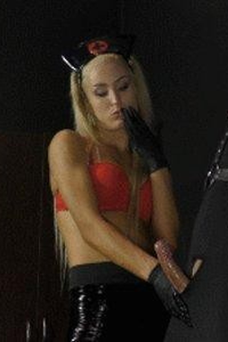 (Full HD) Double Cuming - Screenshot 1 of 4 - Femdom