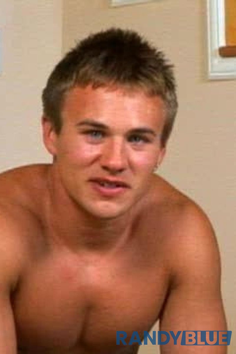 Brent - Screenshot 1 of 4 - Blond Hair