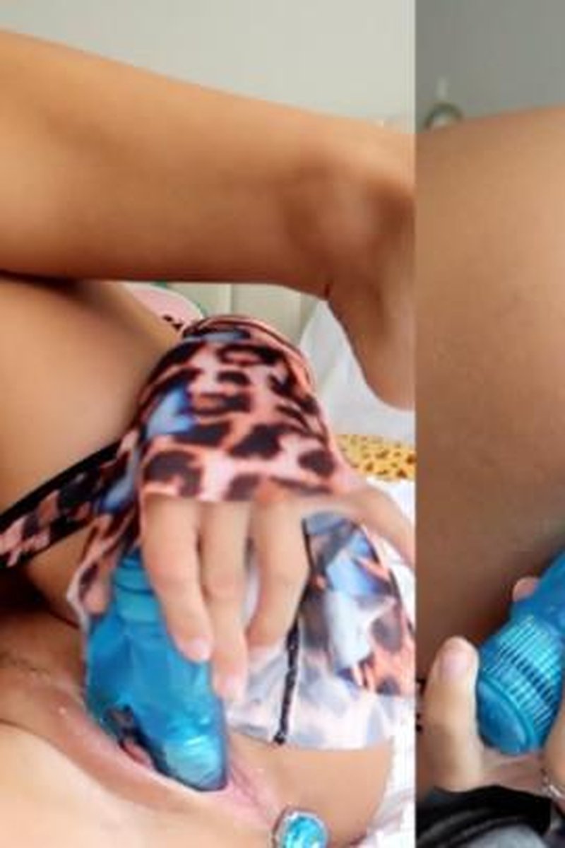 Buttplug Toy Play - Screenshot 1 of 4 - Ass Fetish