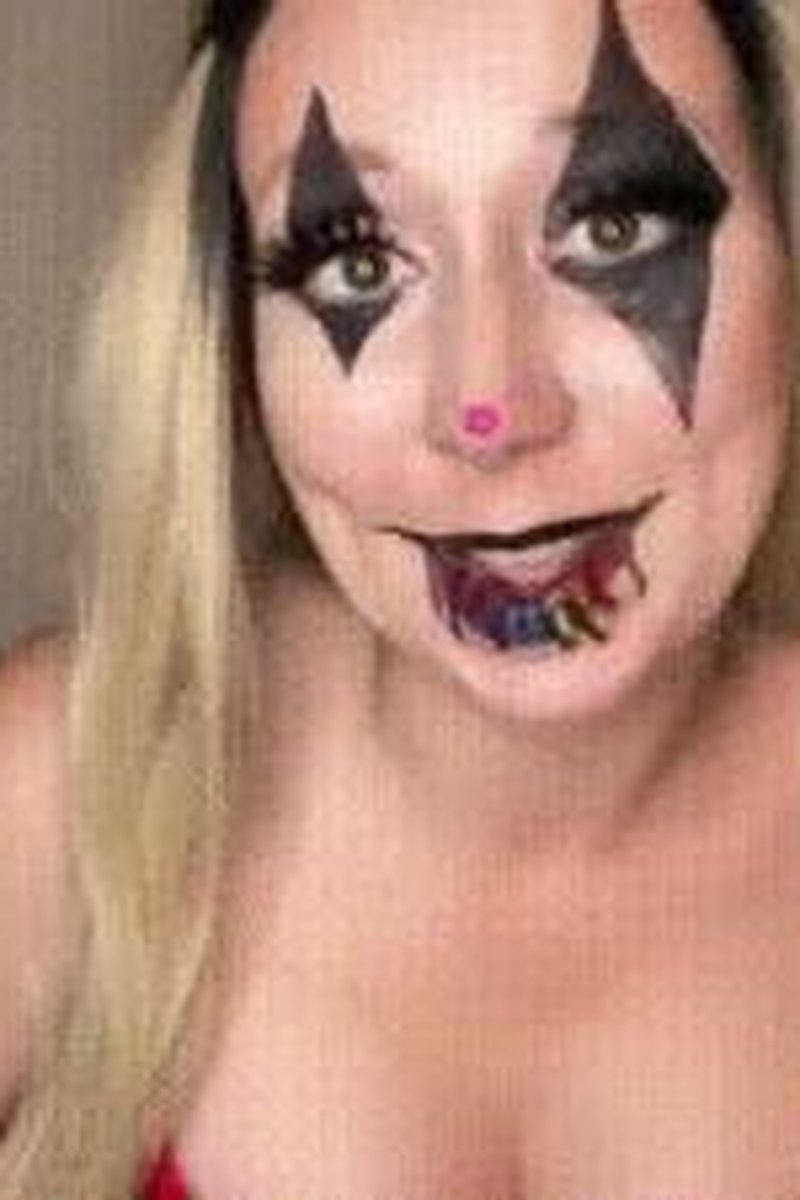 Bow Down Peasant - Screenshot 1 of 4 - Bitch