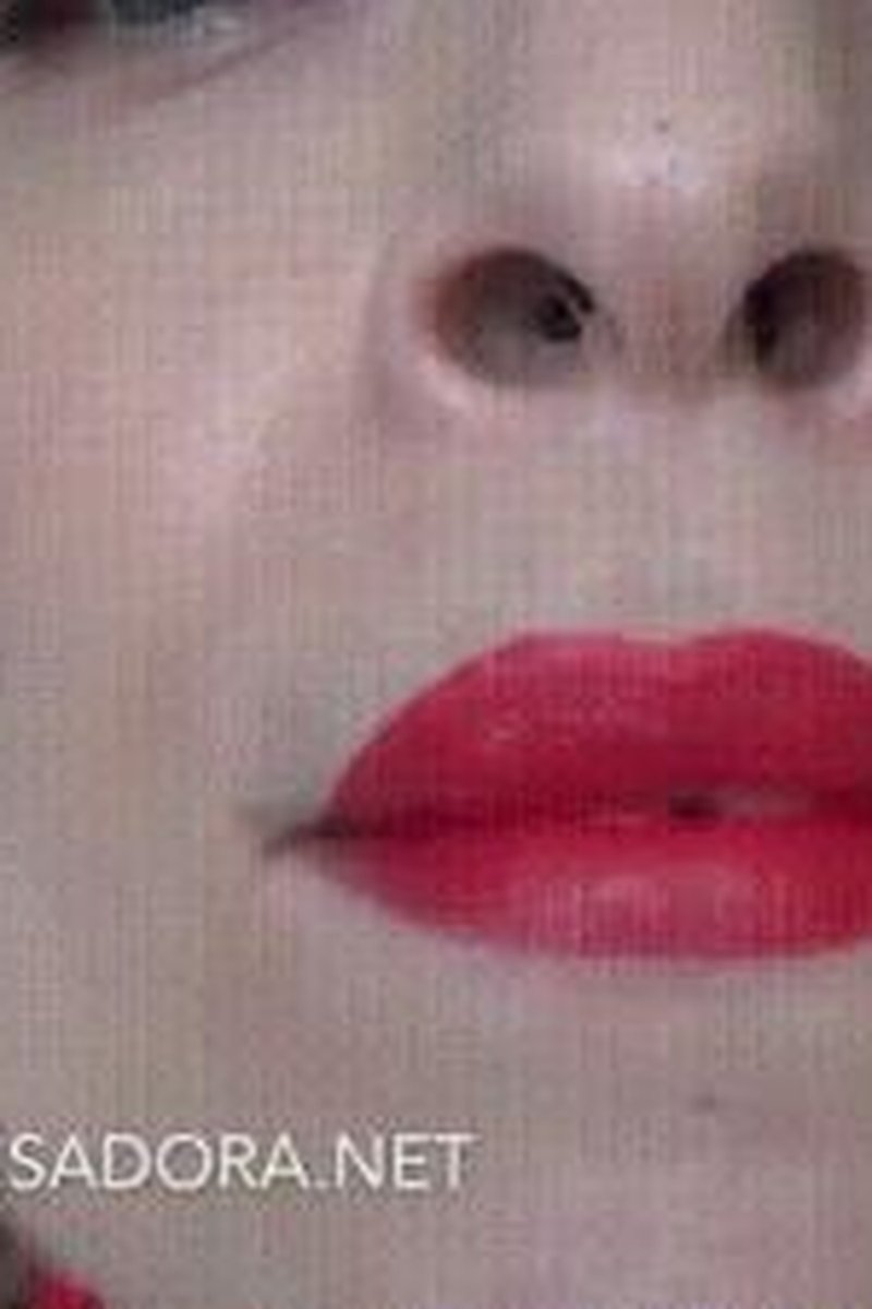 Lipstick - Screenshot 1 of 4 - Blonde Hair (Female)