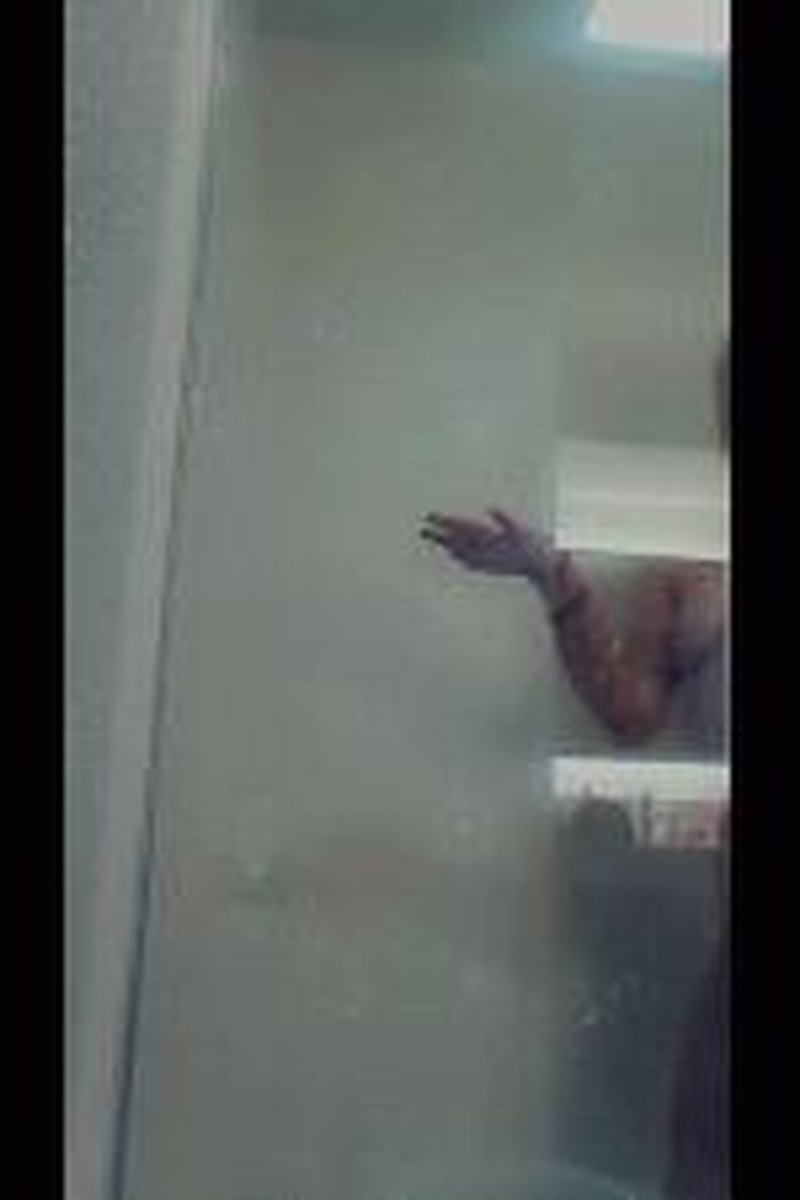 Shower Time - Screenshot 1 of 4 - Blonde Hair (Female)