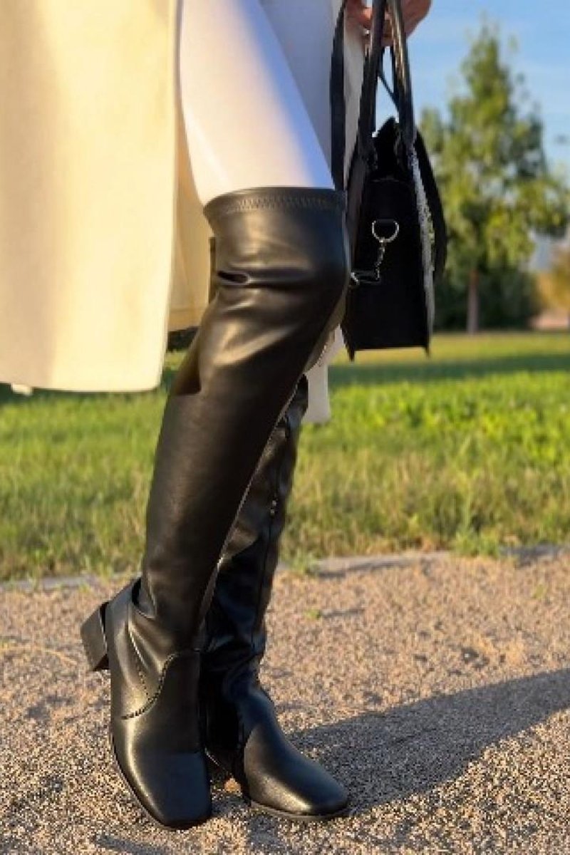 Boot And Spit Humiliation In Public/ Goddess Tricks You - Screenshot 1 of 4 - Boots