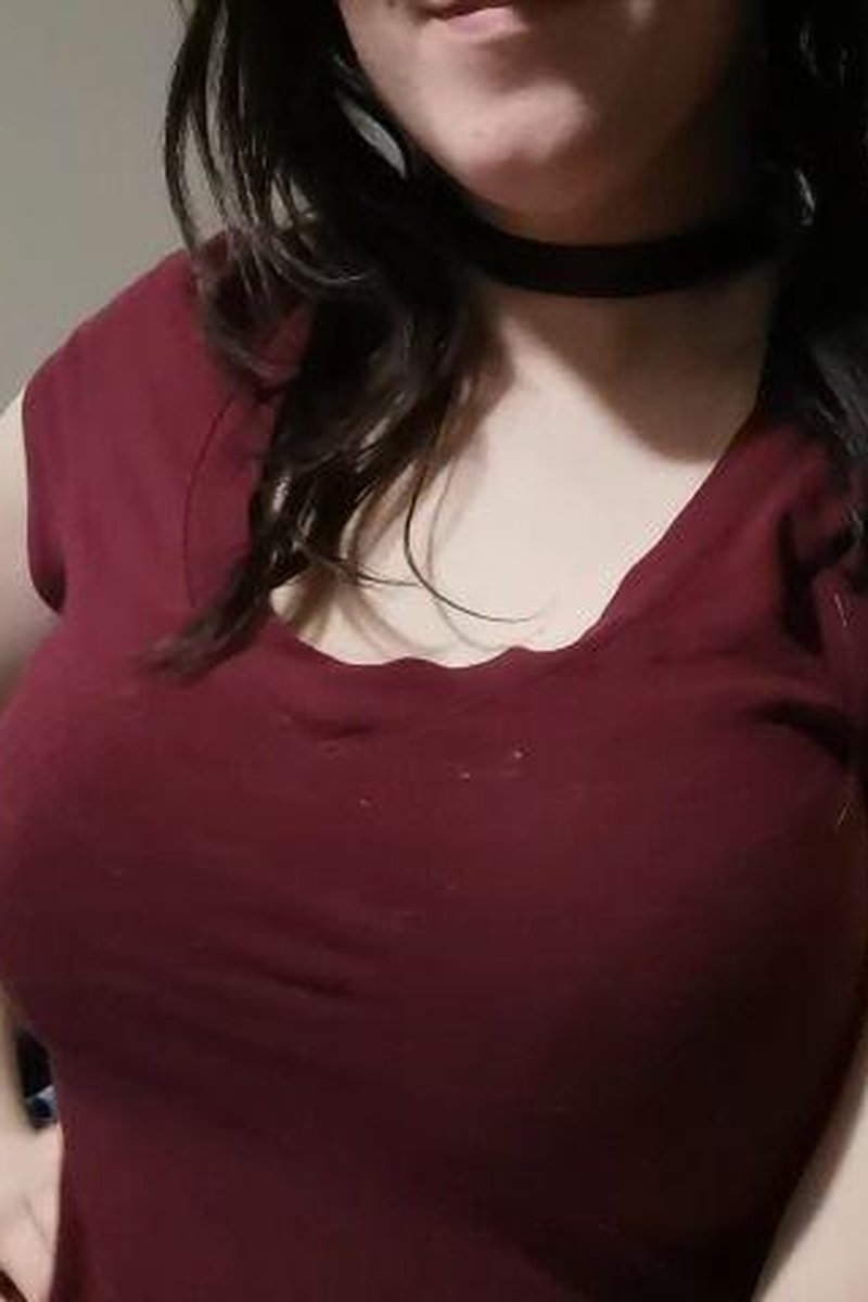 I'm Going To Kick You In The Balls - Screenshot 1 of 4 - Femdom