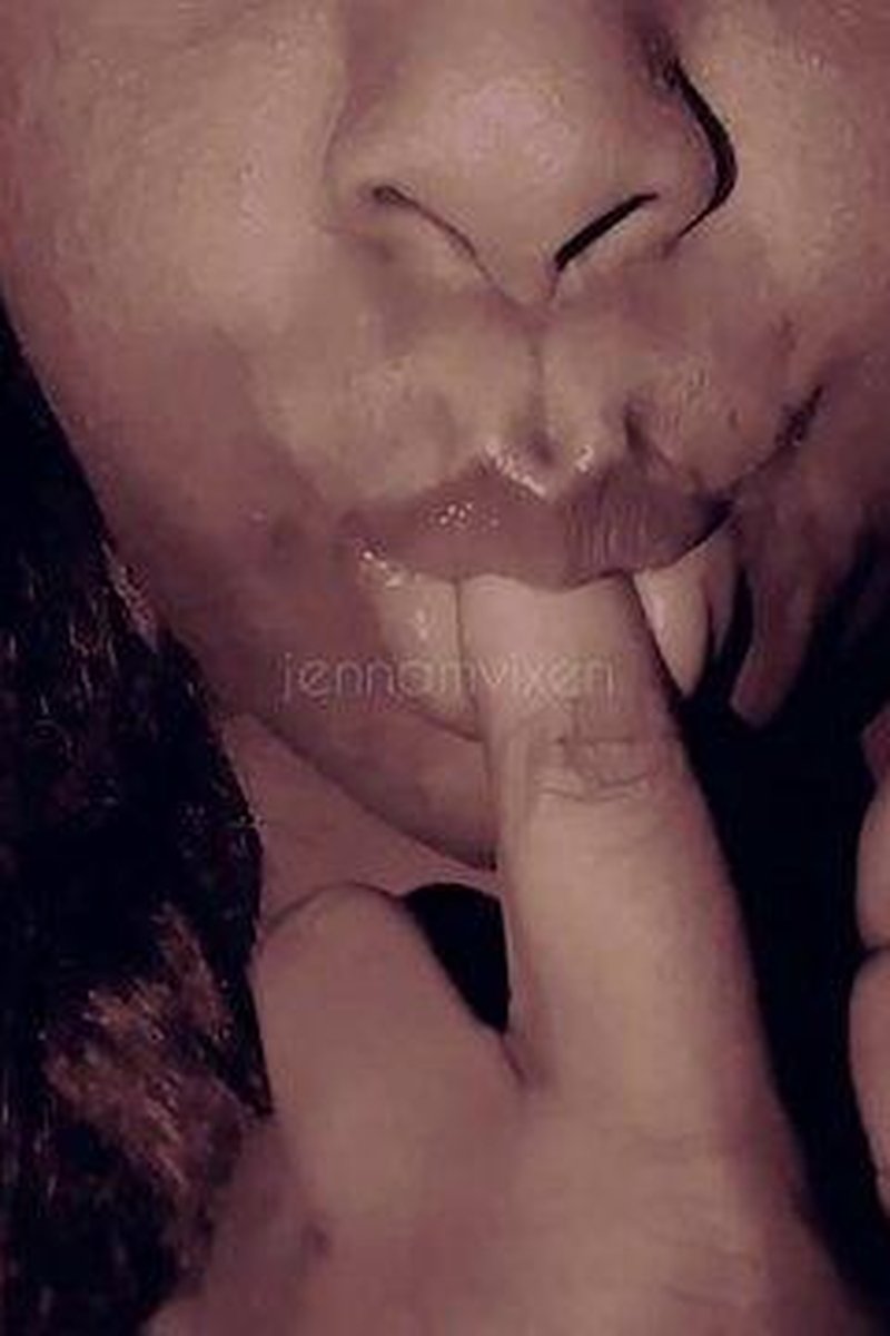 Delectable Lips - Screenshot 1 of 4 - BBW