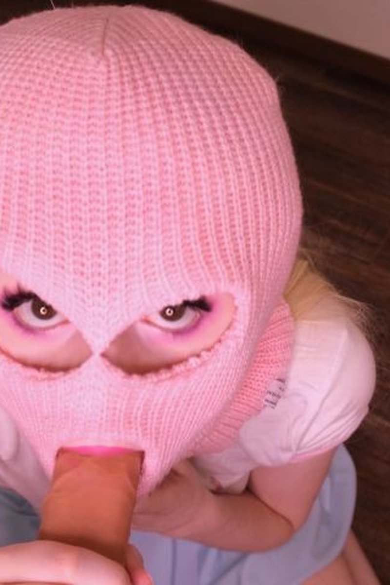Robber Slut - Screenshot 1 of 4 - Anal