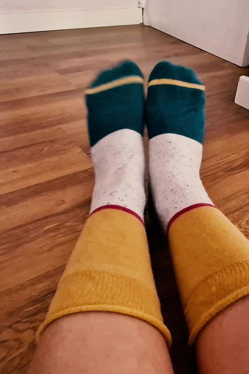 Warm Socks - Screenshot 1 of 4 - Foot Fetish