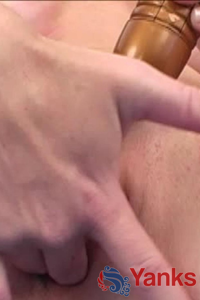 Skye Cums! - Screenshot 1 of 4 - MILF (30+)