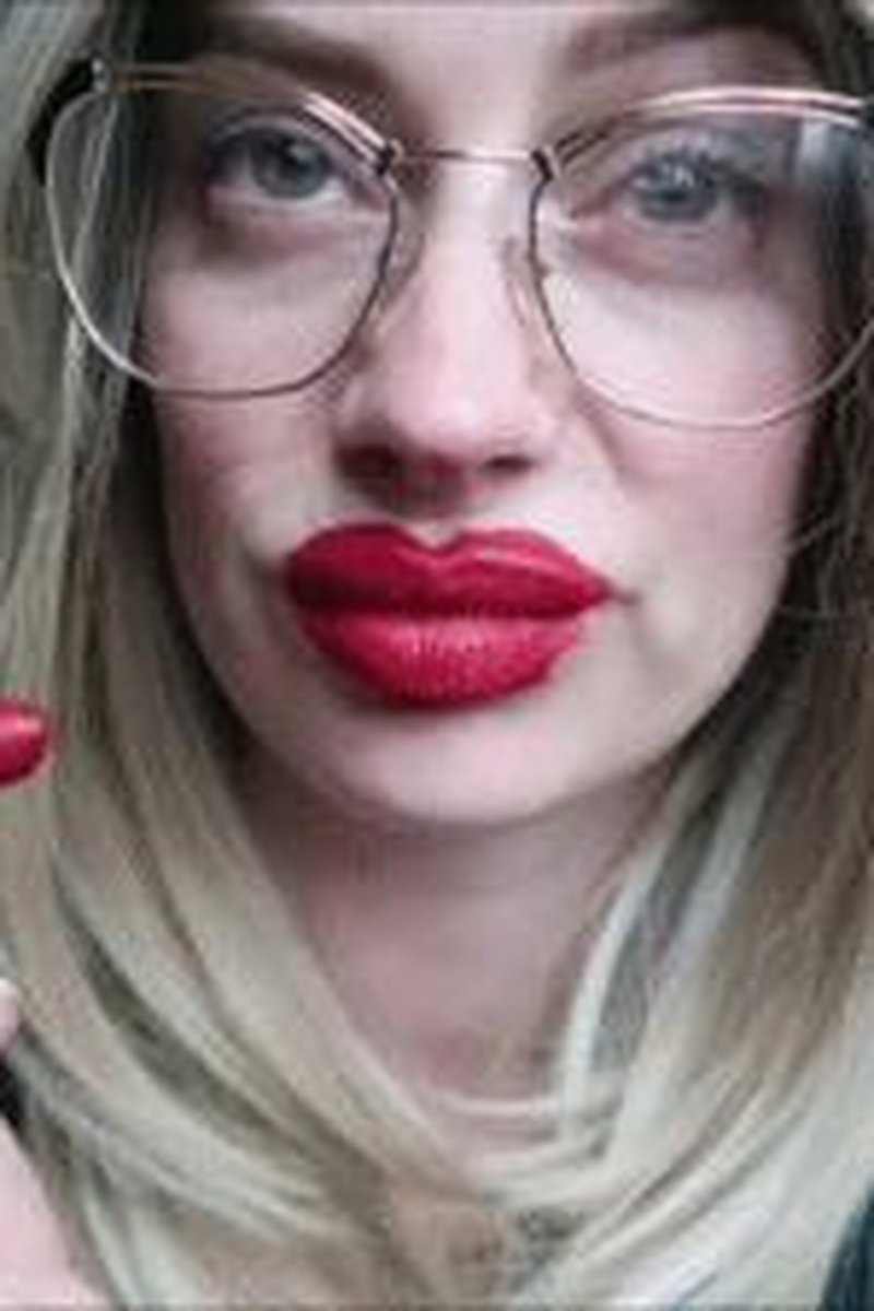 Too Much! - Screenshot 1 of 4 - Blonde Hair (Female)