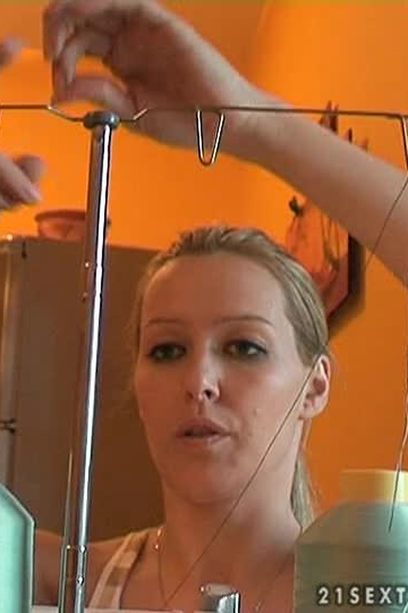 Sewing - Screenshot 1 of 4 - Babes