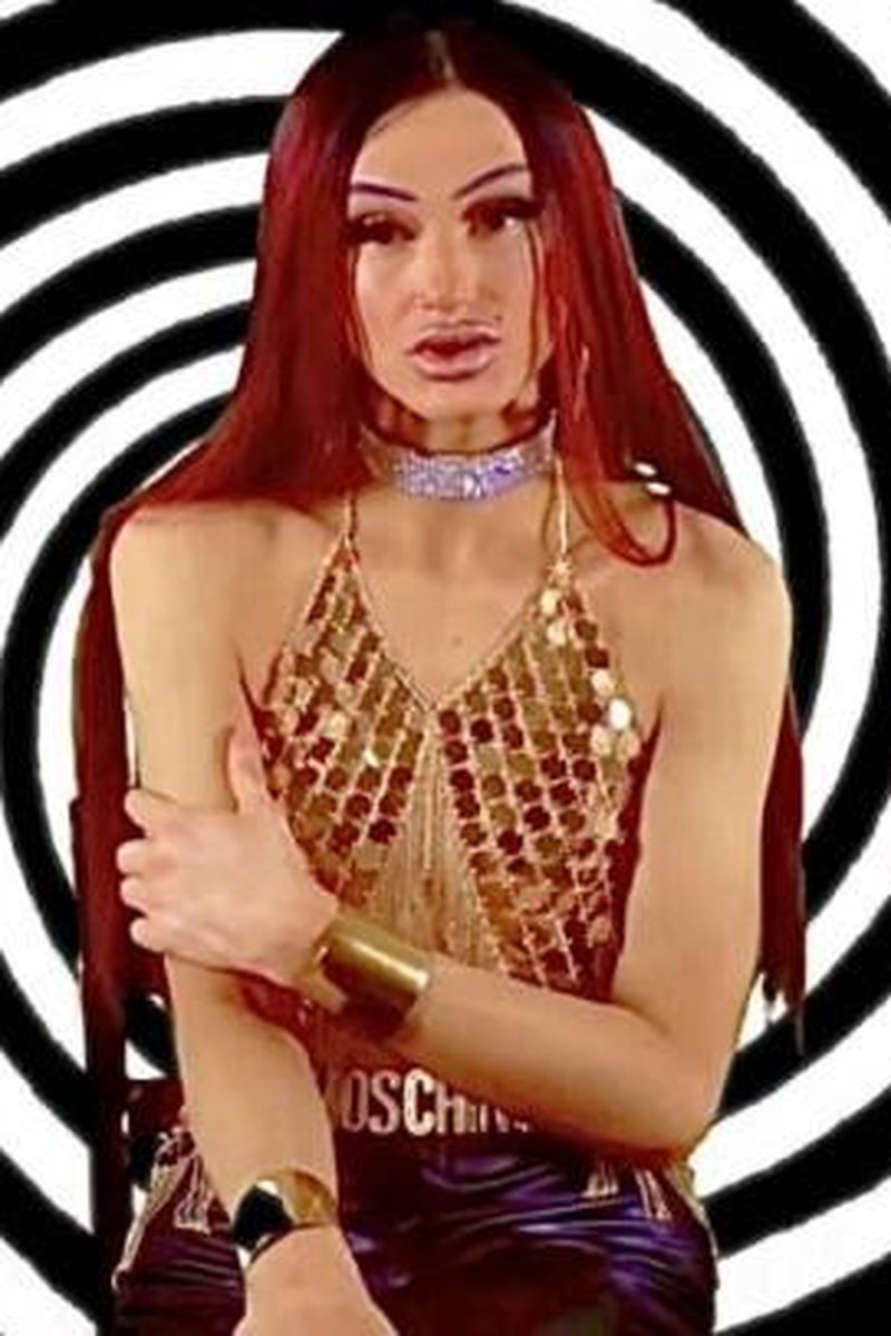 Perfect Plastic Sissy Training - Screenshot 1 of 4 - Femdom
