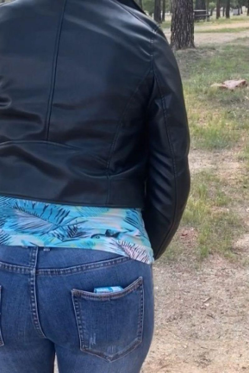 Public Farting And Public Burping - Screenshot 1 of 4 - Ass Fetish