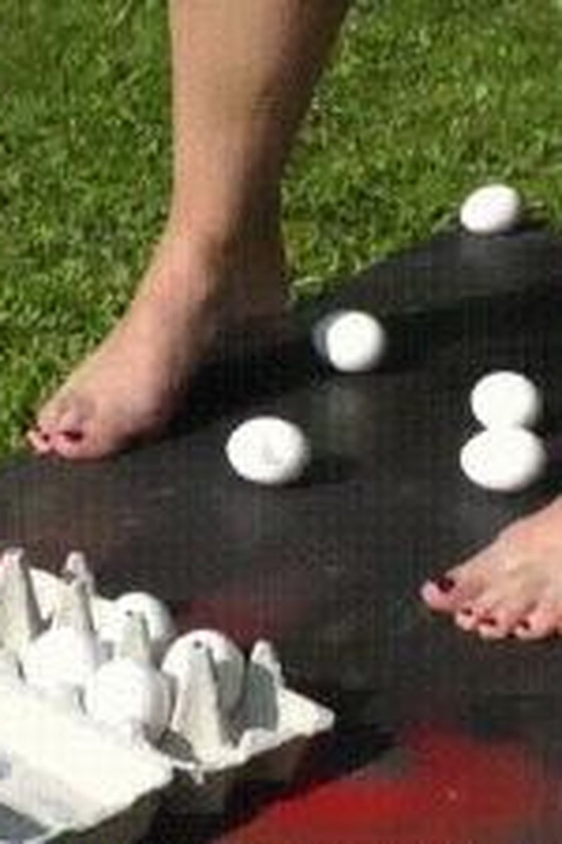 Compression Some Eggs - Screenshot 1 of 4 - Sneakerwoman2023