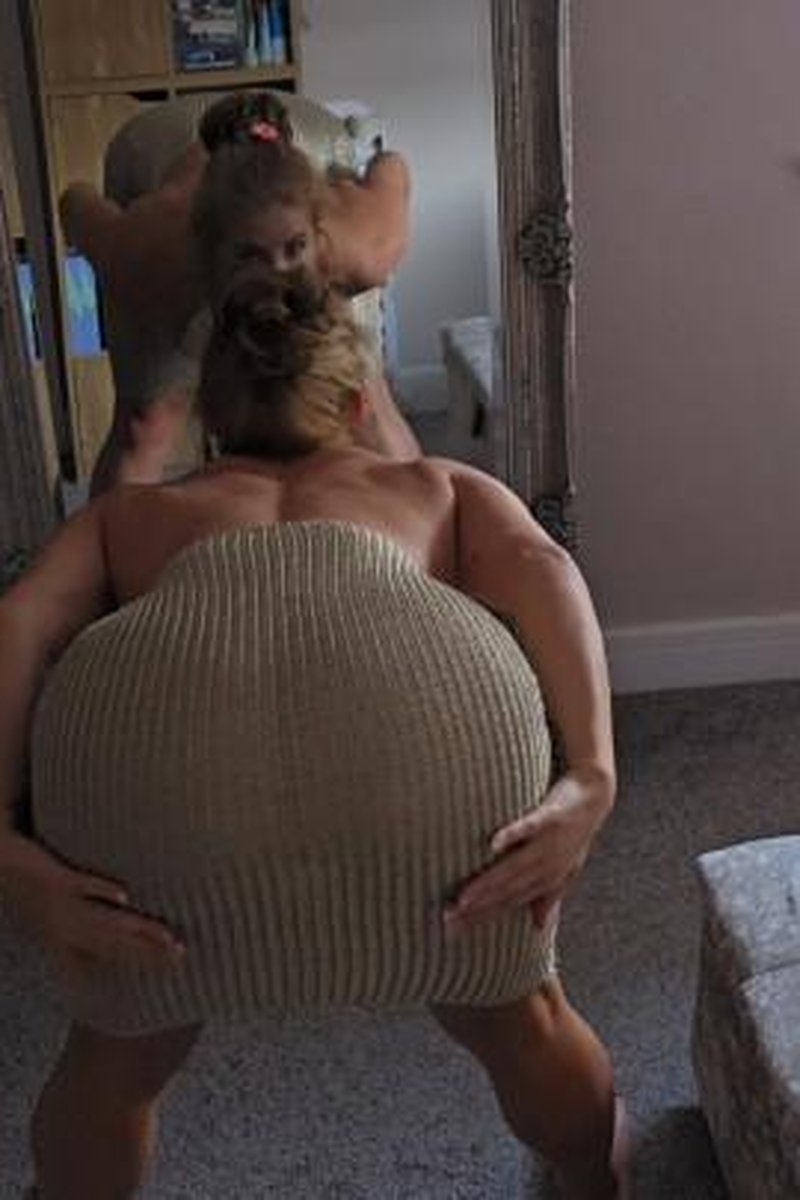Dancing Queen - Screenshot 1 of 4 - Big Tits