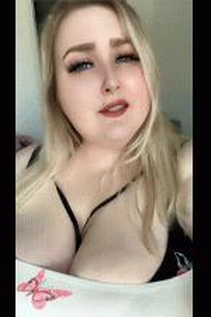 Its Sooooo Tiny!!! - Screenshot 1 of 4 - BBW