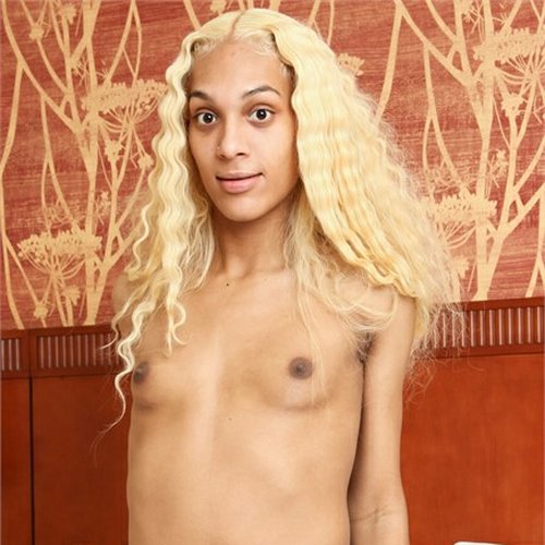 Ari Whyte — Photos | AshemaleParadise