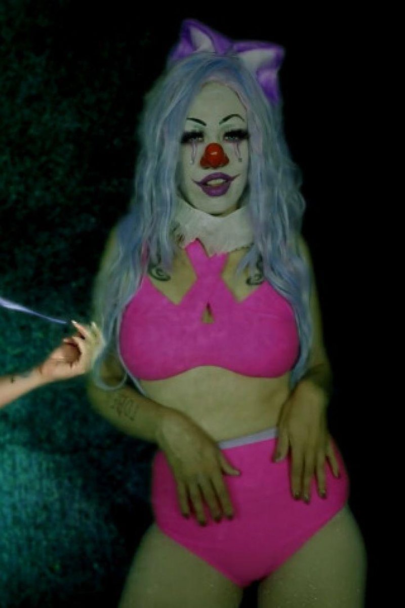 Mindless Circus Goon - Screenshot 1 of 4 - Cosplay