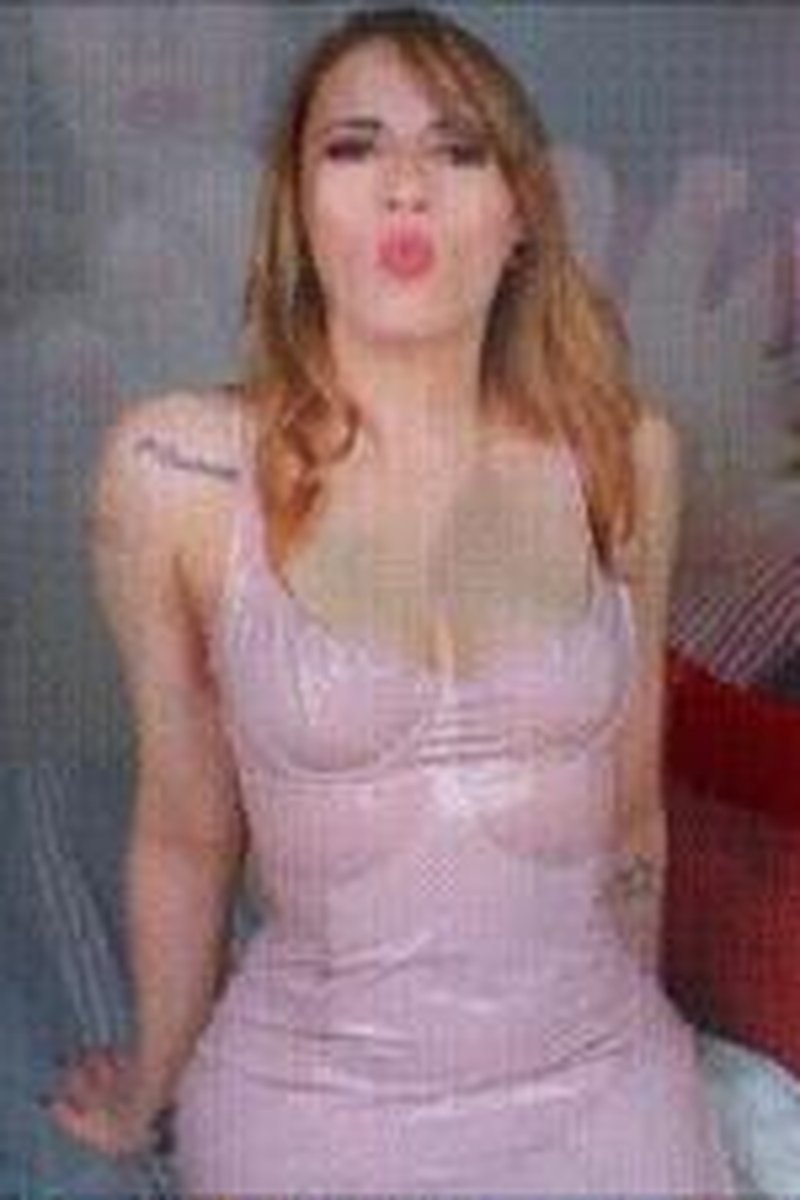 Foot Addicted - Screenshot 1 of 4 - Captive