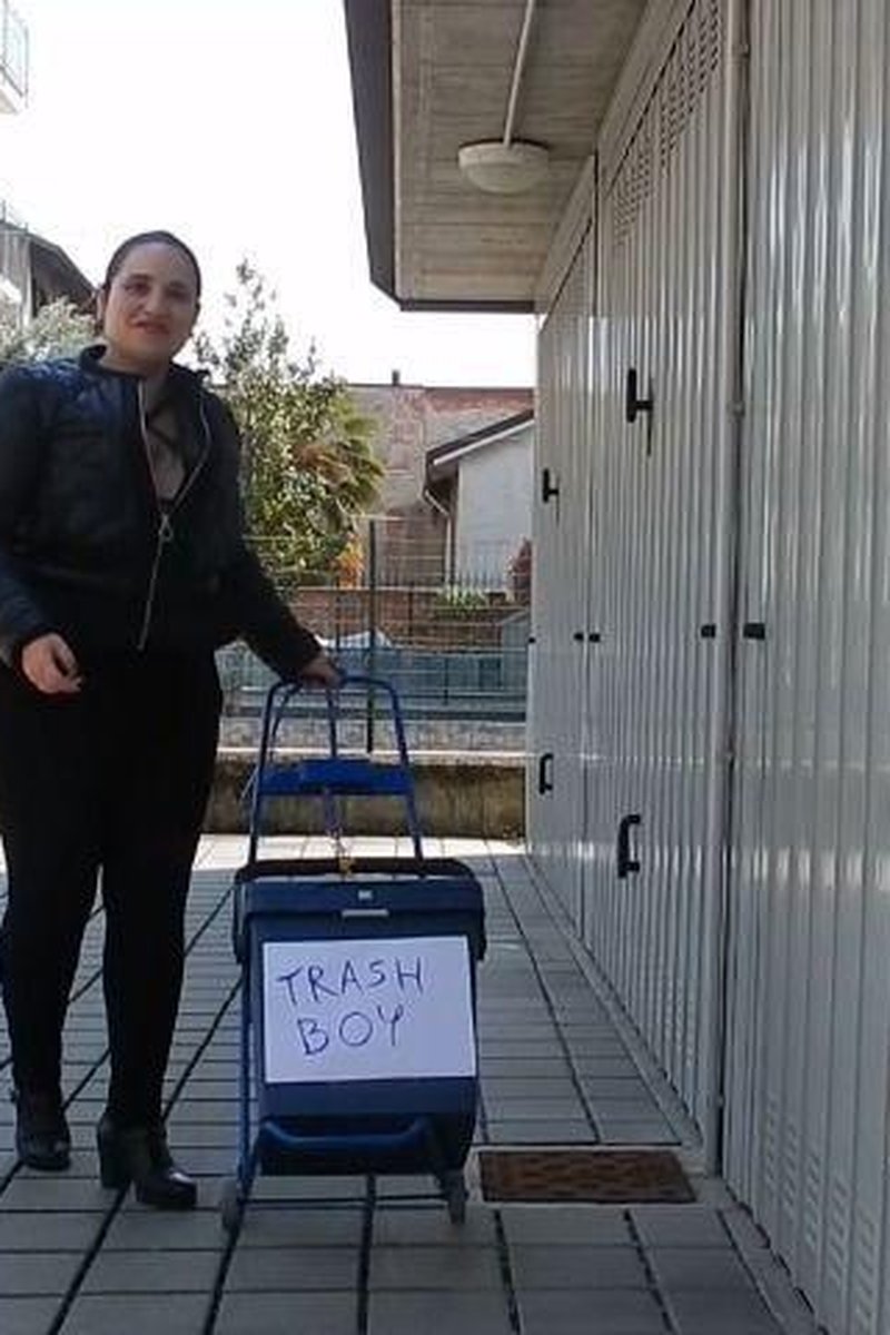 A Walk With My Trash Boy - Screenshot 1 of 4 - Humiliation
