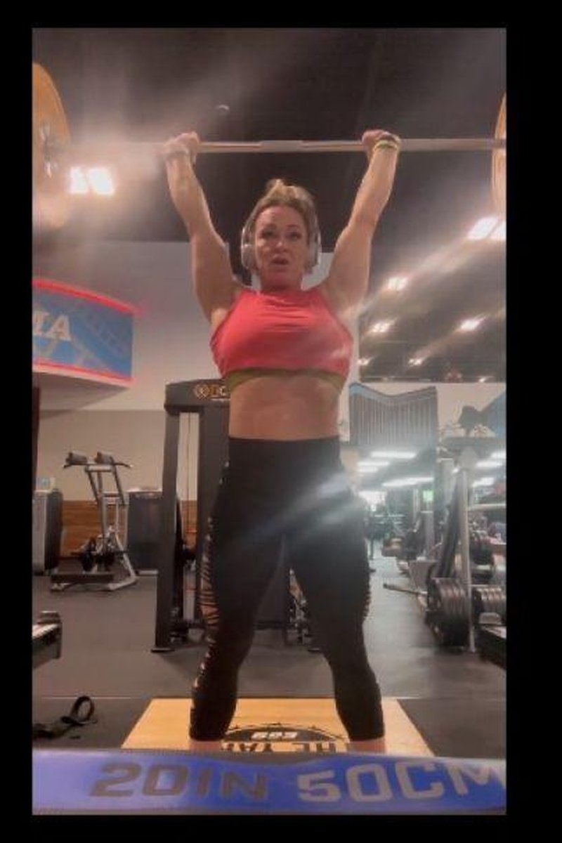 Shoulder Work - Screenshot 1 of 4 - Domination