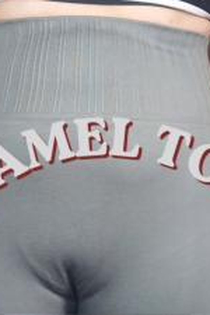 Deep Cameltoe - Screenshot 1 of 4 - Camel Toe