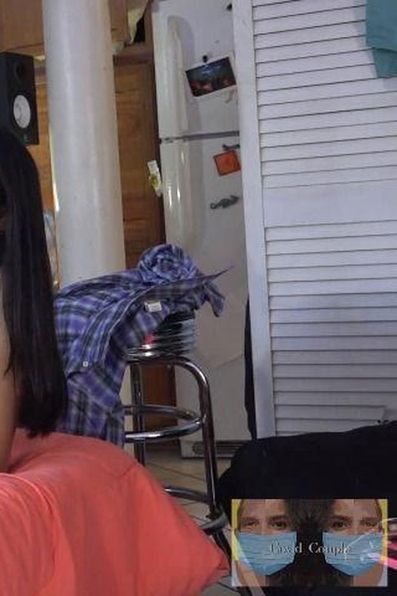 Continuous Yawning While Teasing You - Screenshot 1 of 4 - Skirt