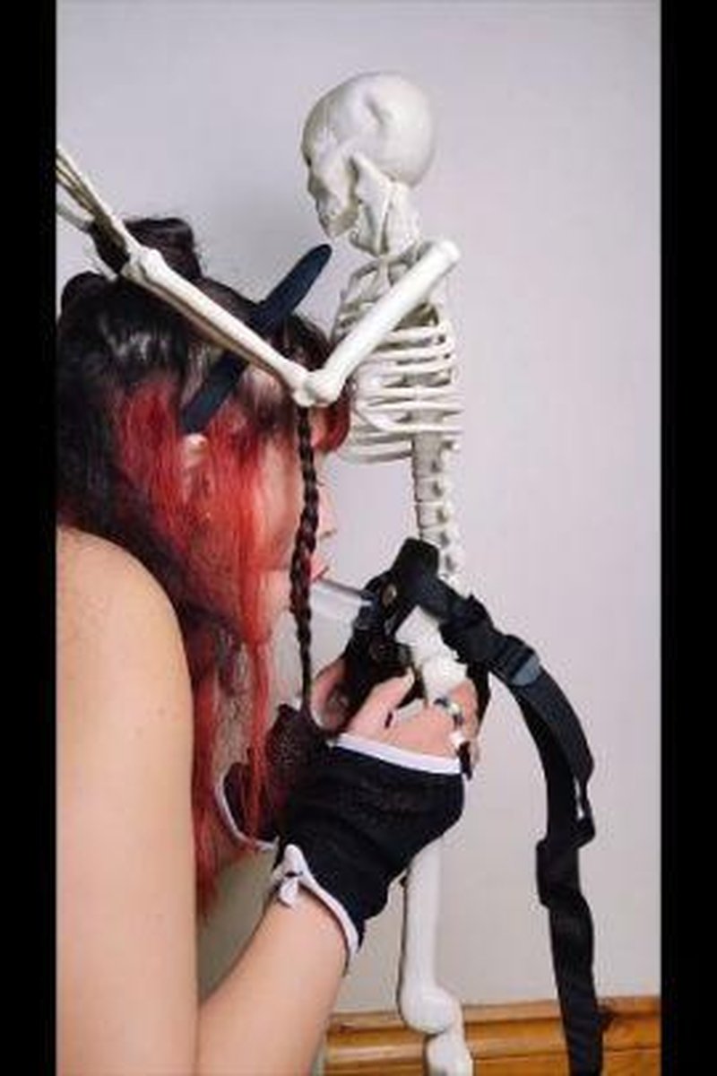 Hot BJ - Screenshot 1 of 4 - Alternative Girl