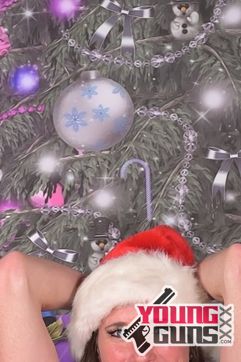 BBC Under the Tree - Screenshot 1 of 4 - BBC