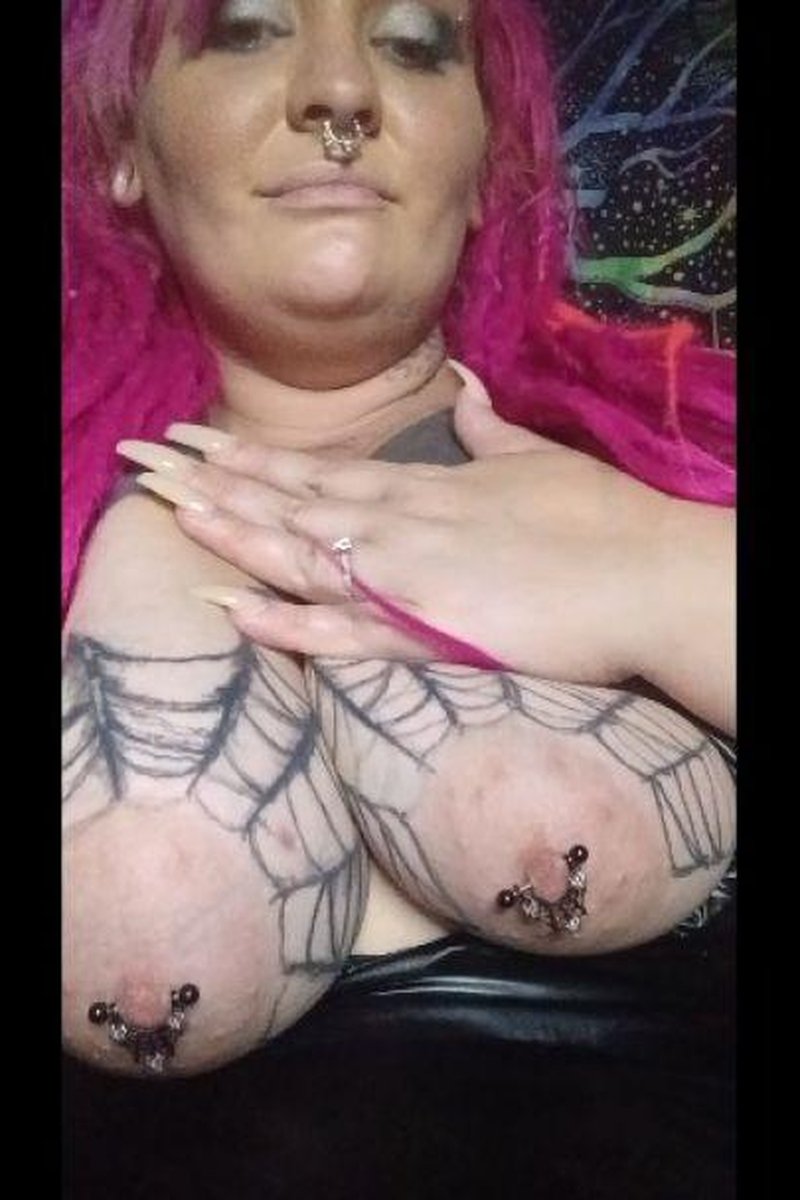 Solo Fun Pt.4 - Screenshot 1 of 4 - BBW