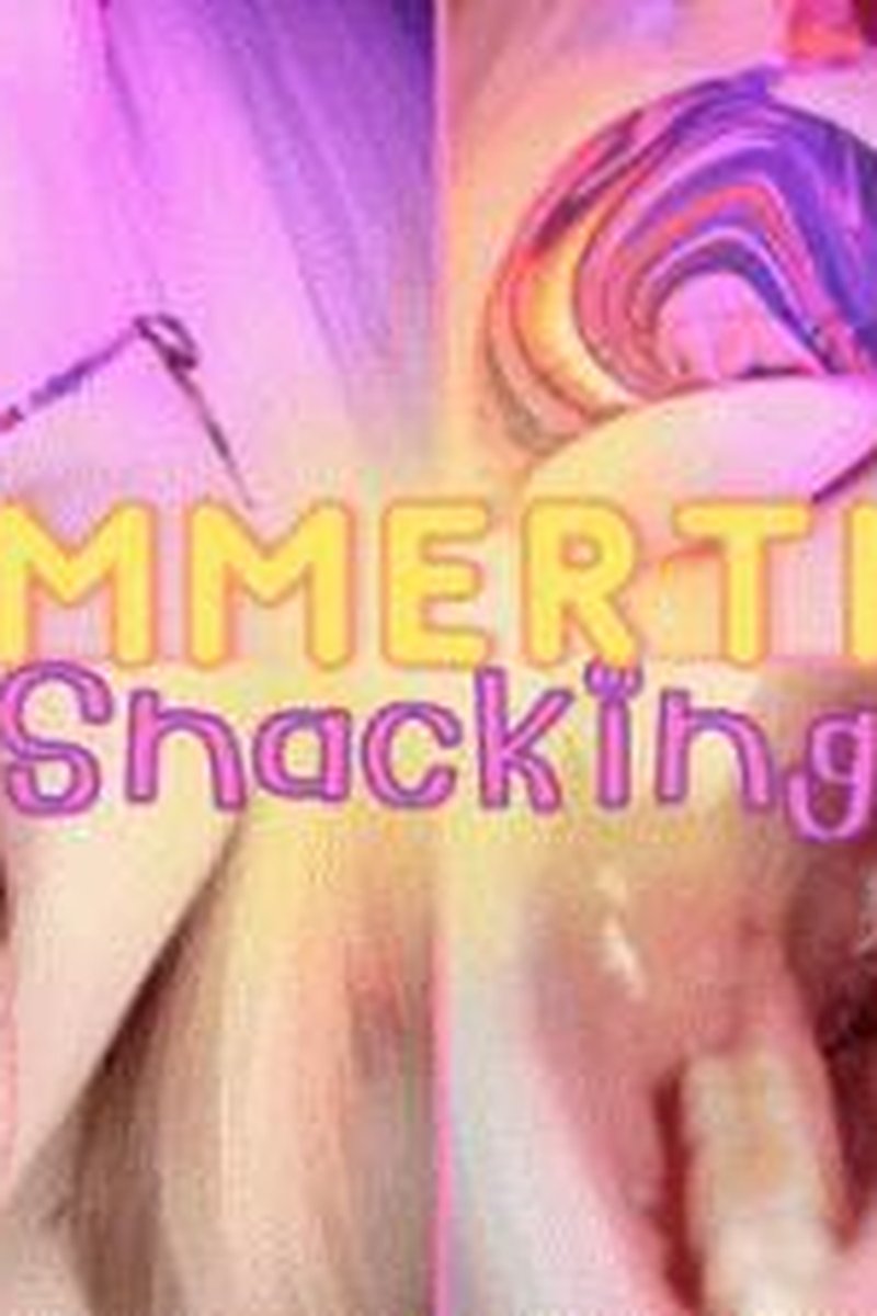 Summertime Snacking HD - Screenshot 1 of 4 - Belly Fetish