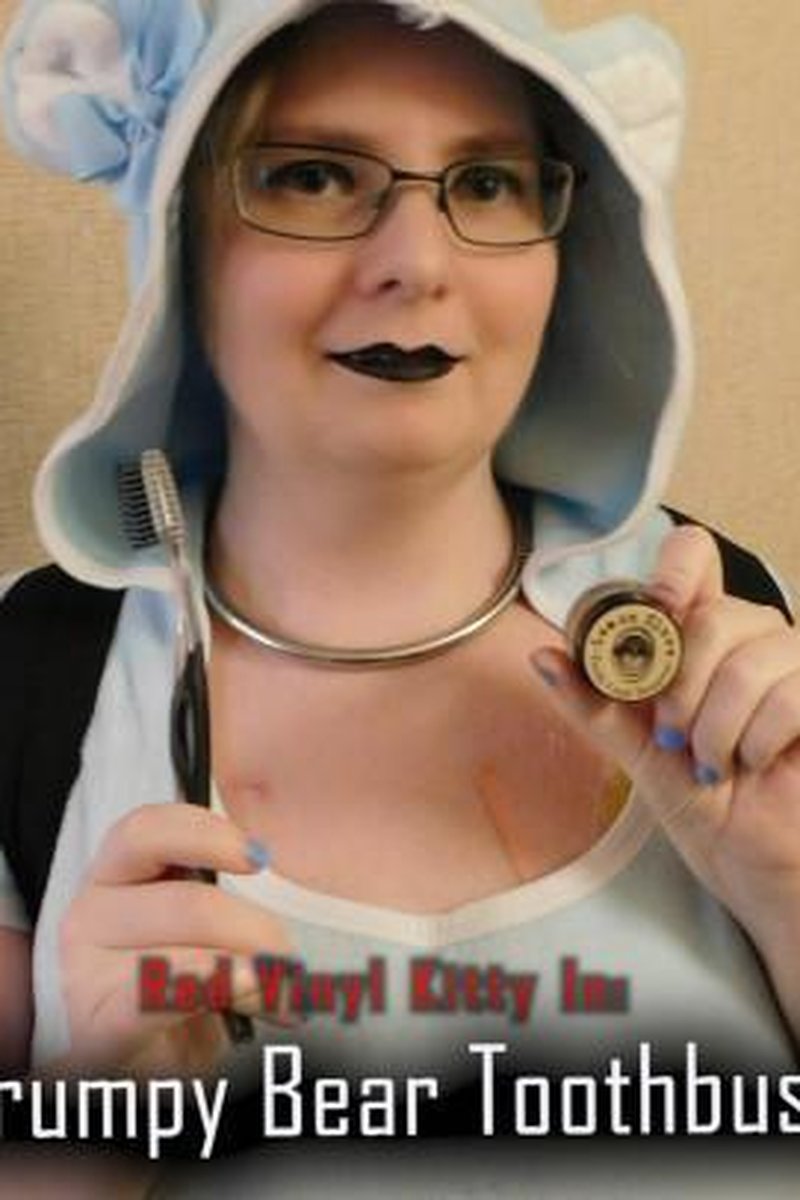 Grumpy Bear Toothbrushing - Screenshot 1 of 4 - Clothed Sex